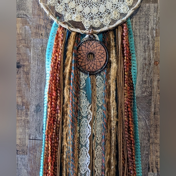 New Handcrafted Boho Shabby Chic Dreamcatcher With Rustic Metal Dreamcatcher - Picture 3 of 8